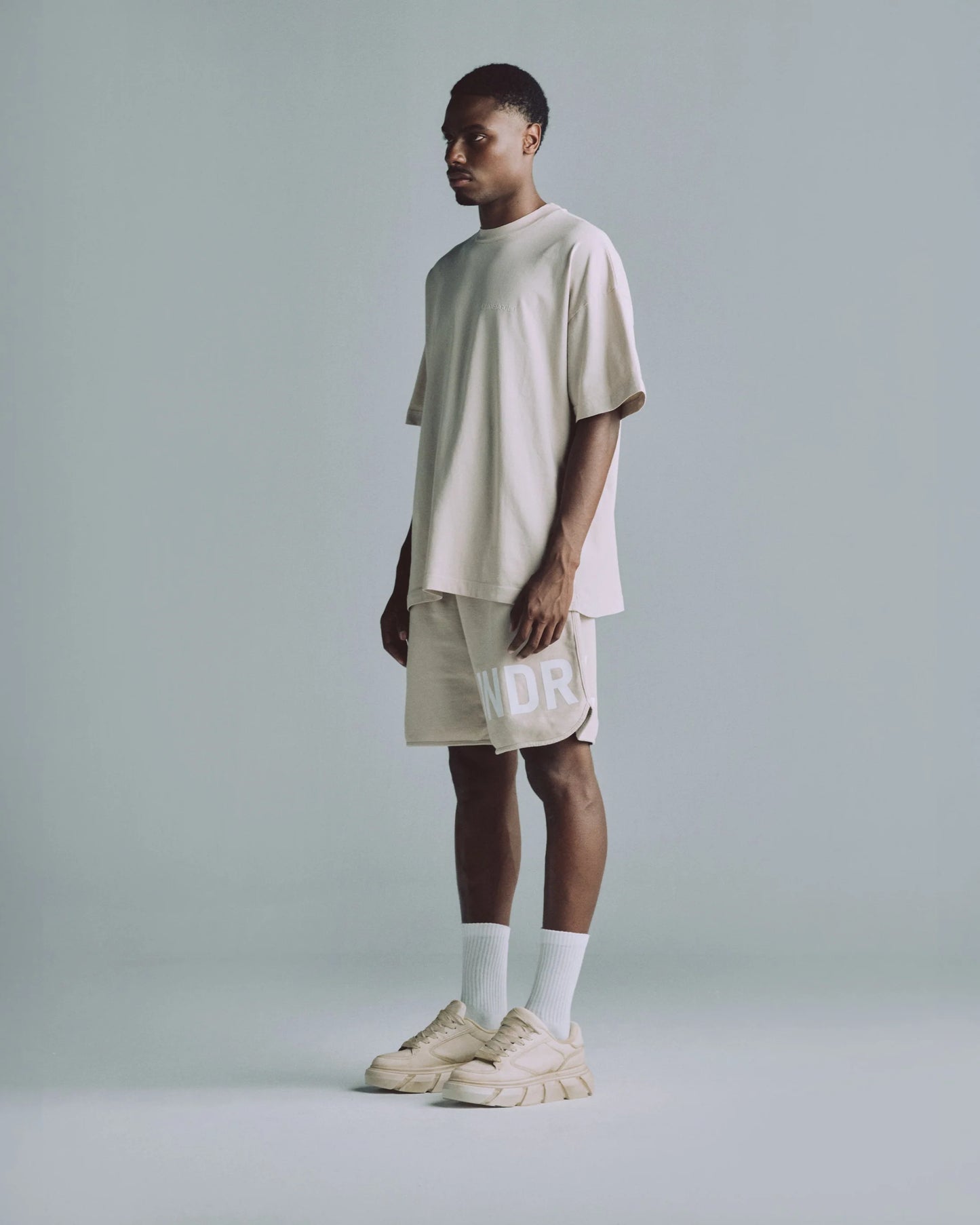 Line logo tshirt Cream