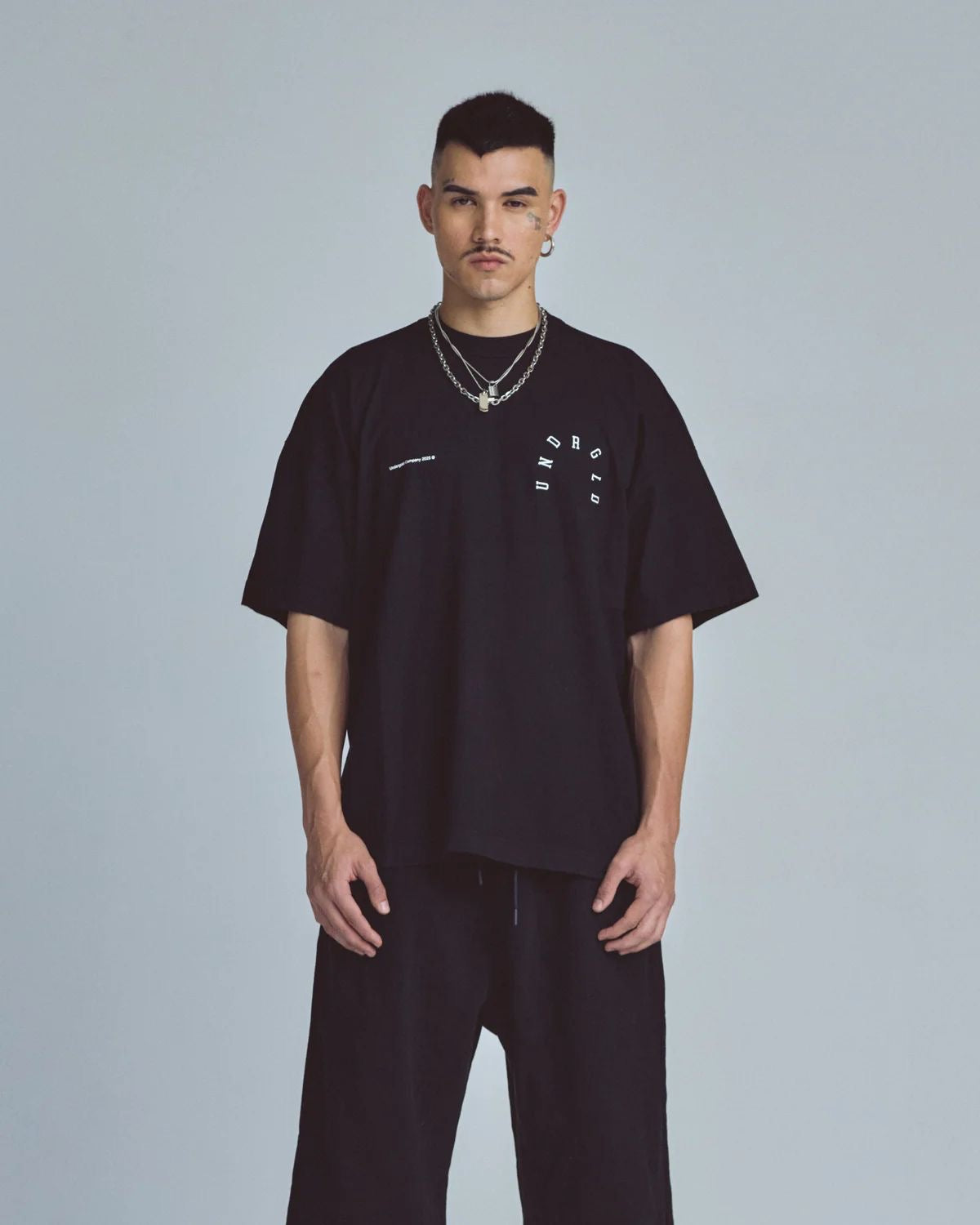 Undergold T-shirt oversized black