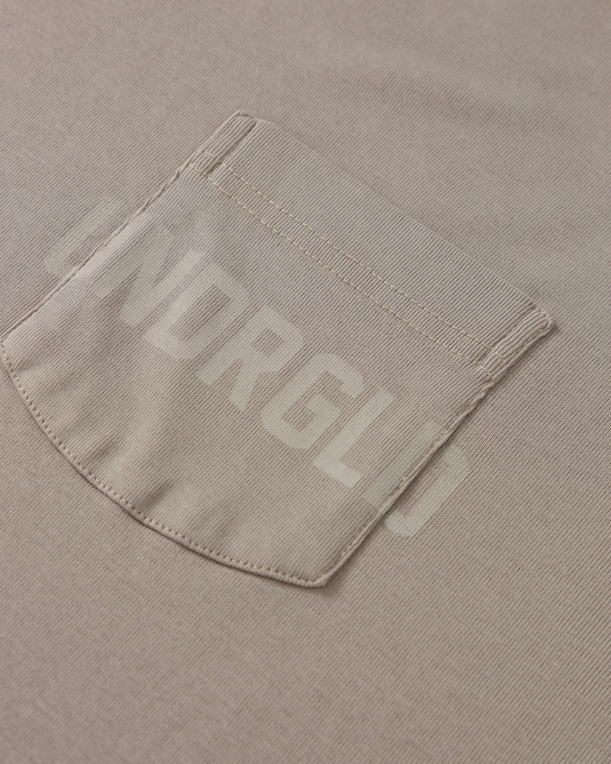 Undergold T-shirt oversized