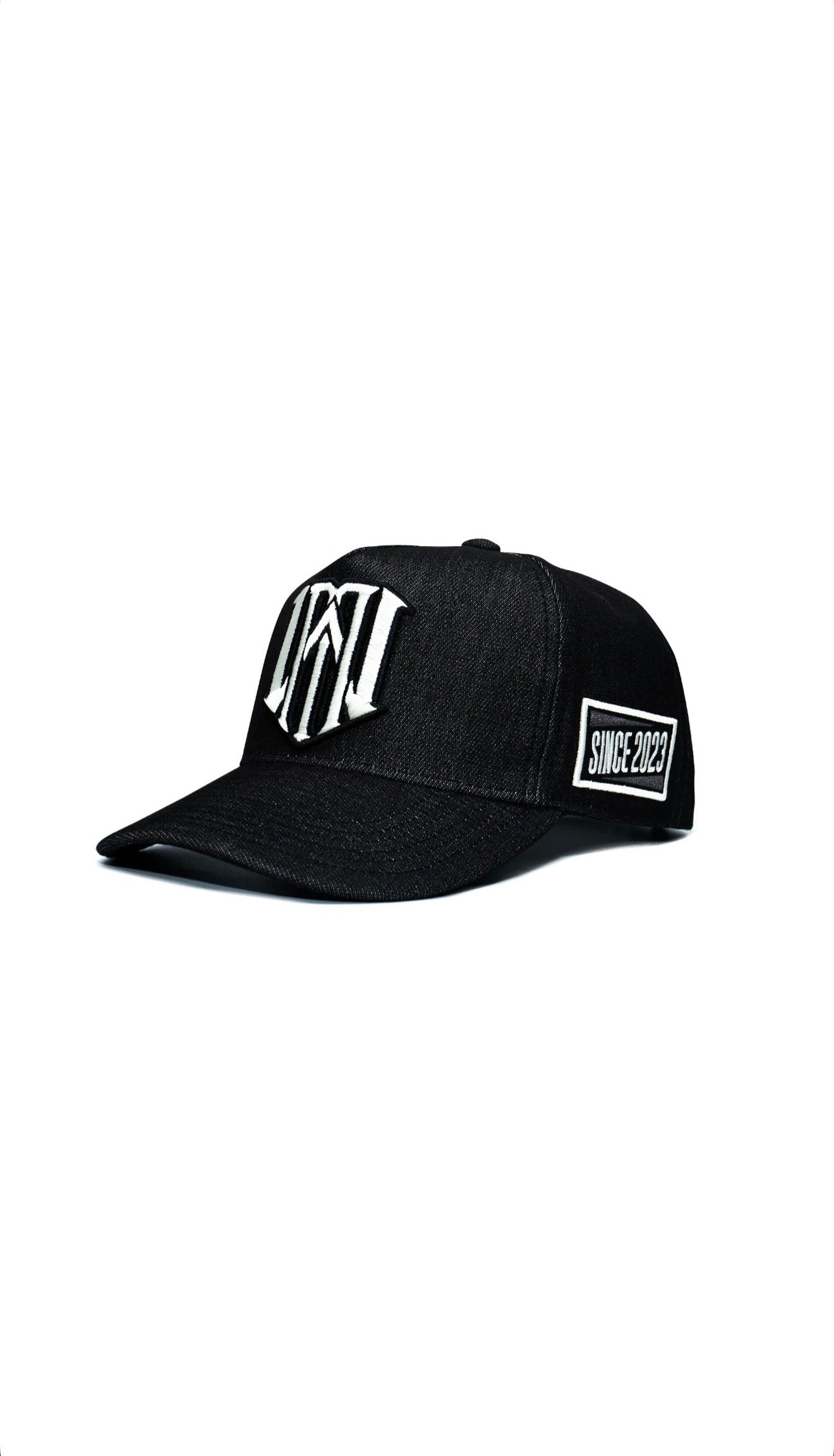 W cap